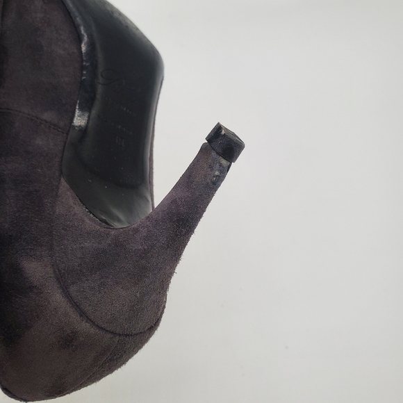 Roger Vivier Trompette Belle Pumps in Grey Suede Heels 38 - Picture 16 of 16
